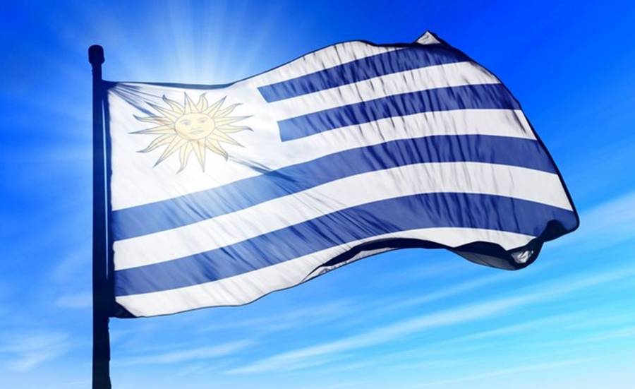 URUGUAI COM COLÔNIA DE SACRAMENTO - NOVEMBRO 2025